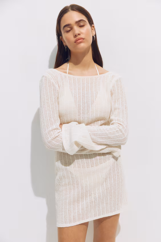 Пляжное платье с лодочкой