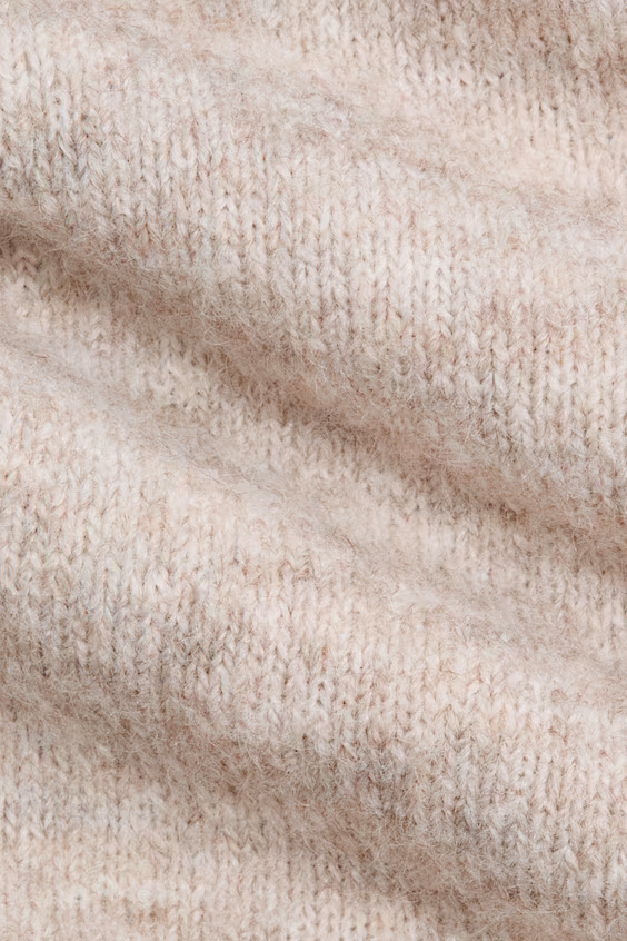 Футболка из тонкой ткани