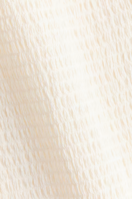 Топ с рюшами и вырезом лодочкой