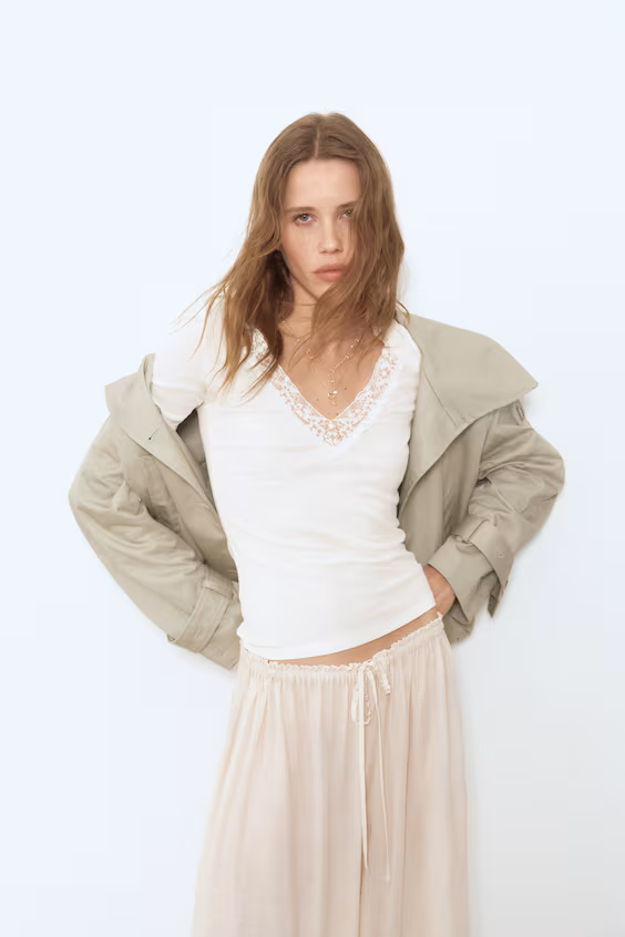 Рубчик свитер с вырезом лодочкой