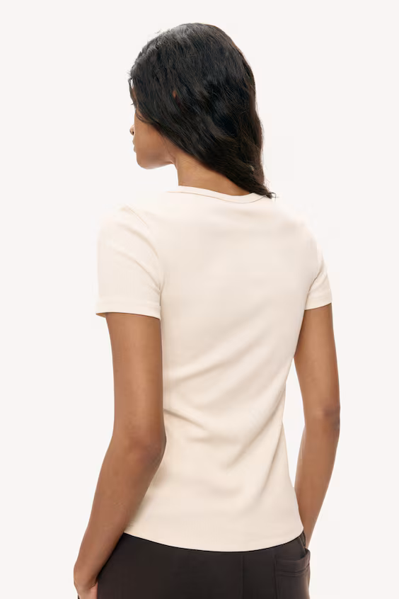 Футболка в рубчик