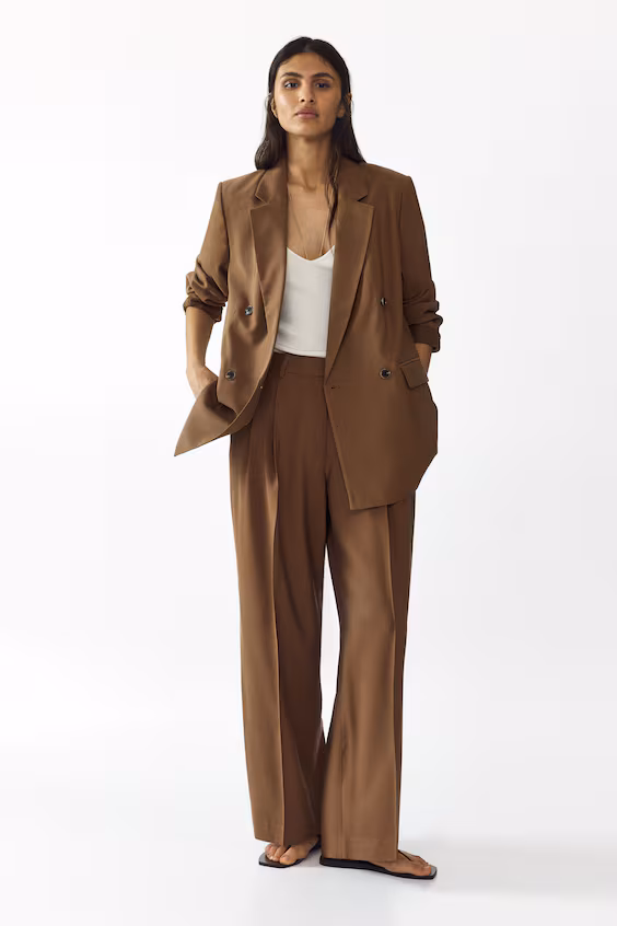 Пиджак с заостренными лацканами