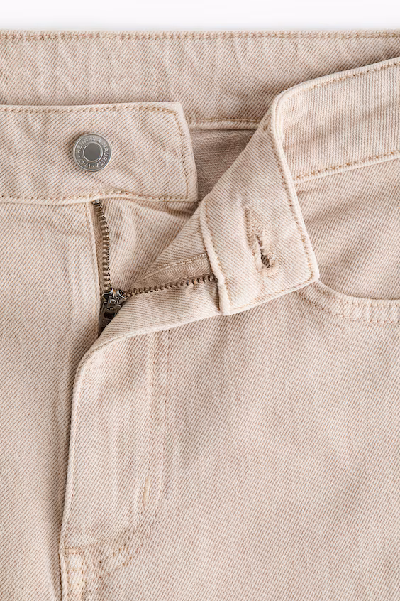 Джинсы mom slim fit с высокой талией и укороченные