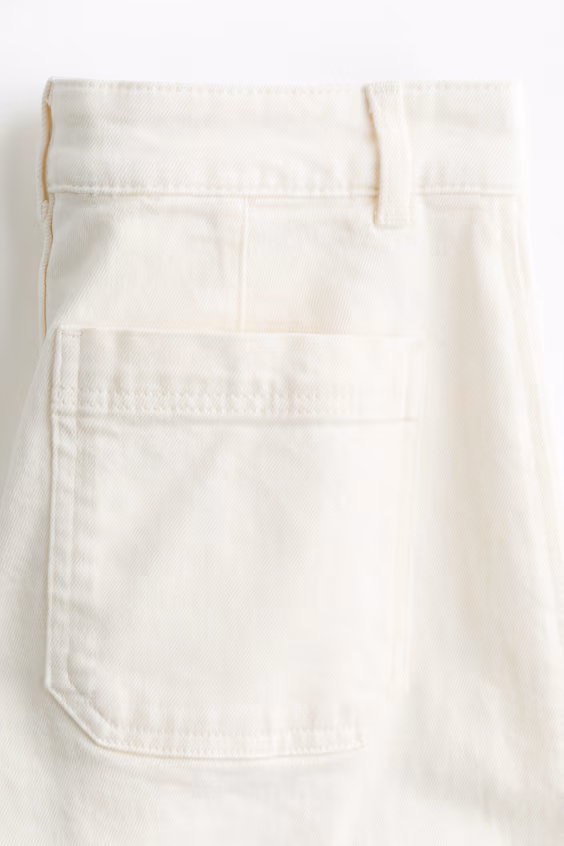 Широкие джинсы с высокой талией