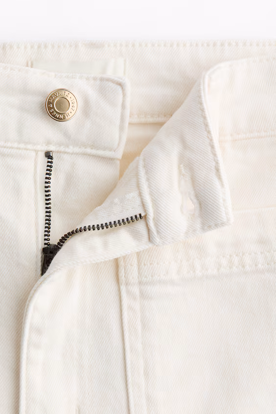 Широкие джинсы с высокой талией