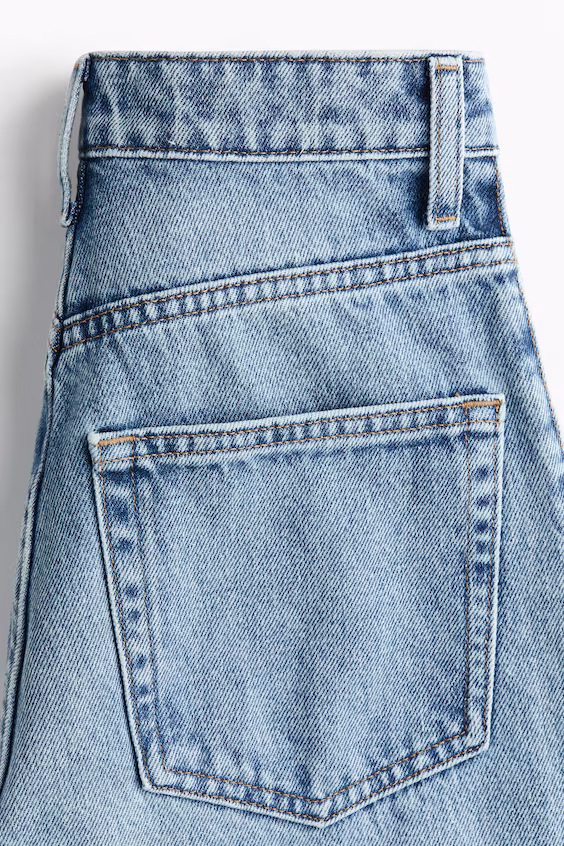 Джинсы с высокой посадкой и бочками до щиколотки