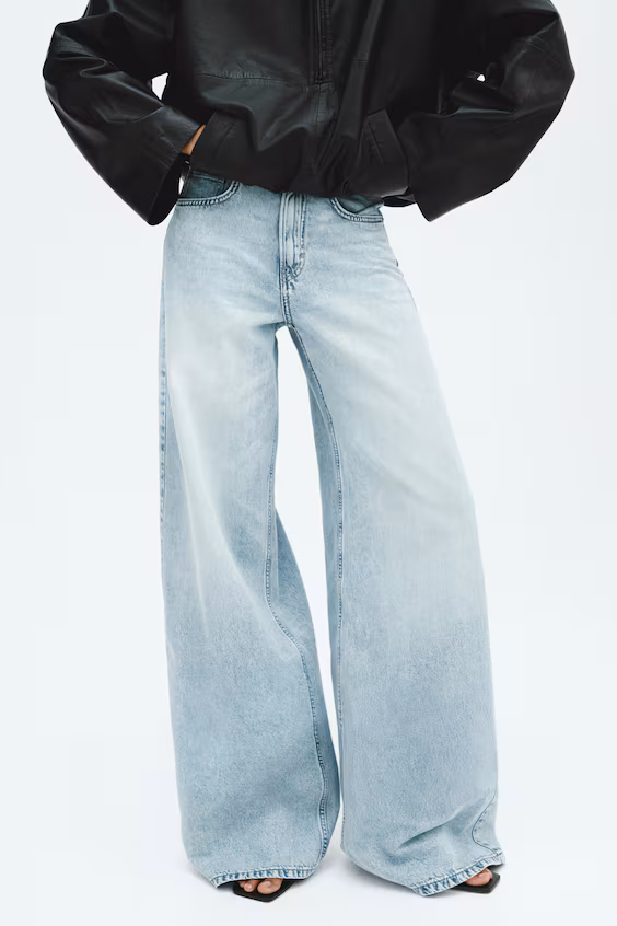 Джинсы прямого кроя с широкой посадкой