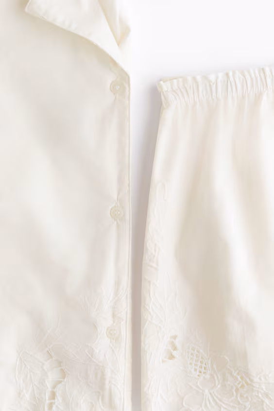 Пижама с английскими вышивками