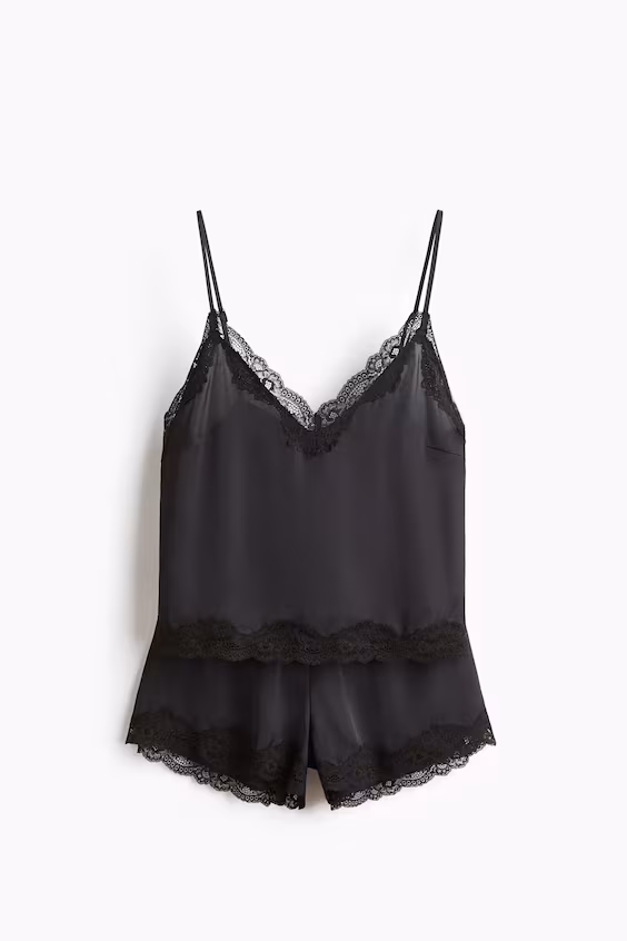 Пижама из атласа с кружевом