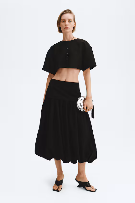 Короткий свитер