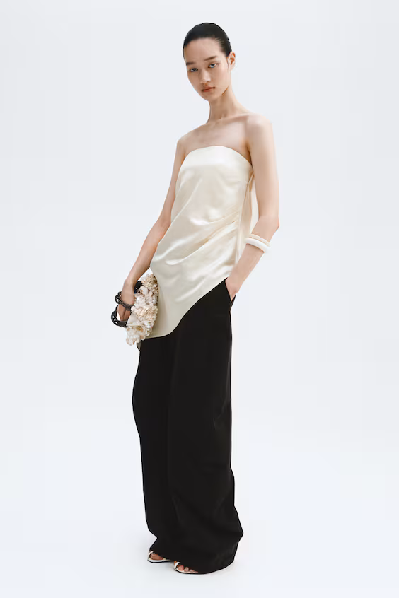 Топ без бретелей из атласа