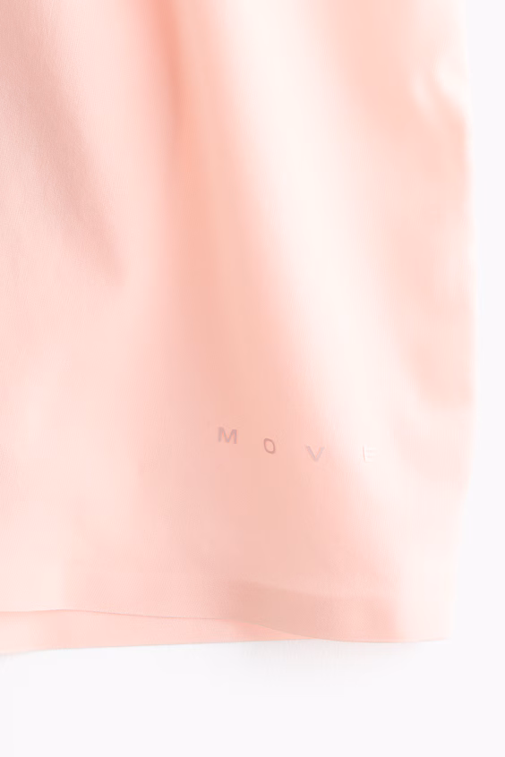 Спортивные шорты на двух слоях