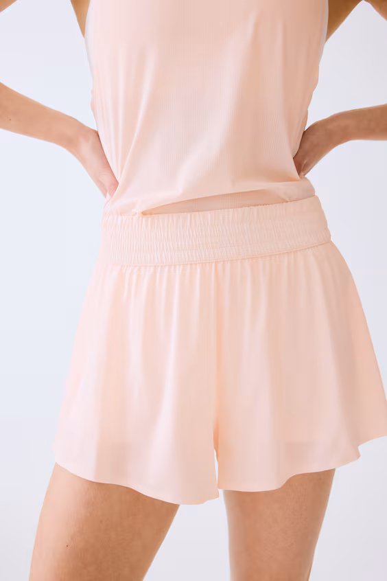 Спортивные шорты на двух слоях