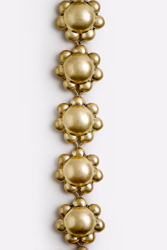 Широкое ожерелье в цветочном стиле