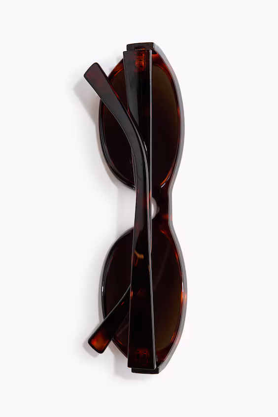 Овальные солнечные очки