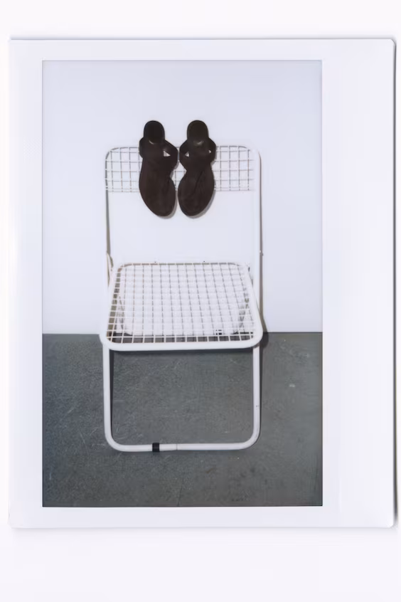 Босоножки на каблуке котенок