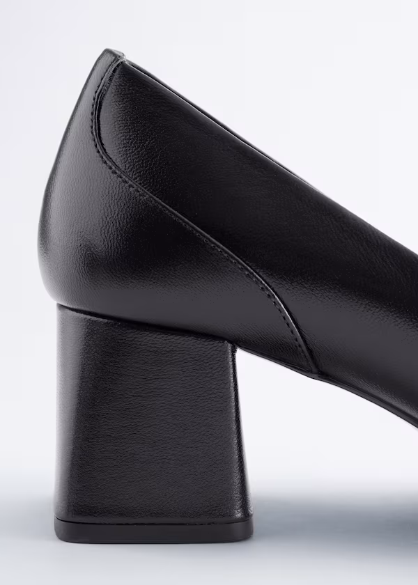 Туфли из кожи в стиле мокасин