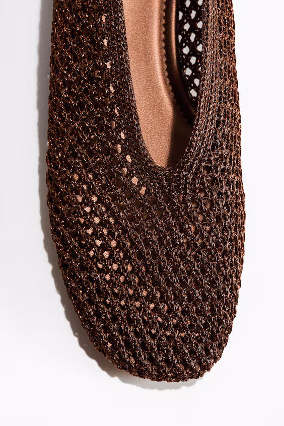 Сандалии с плетением