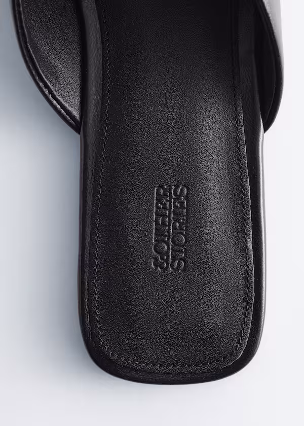 Сандалии на крестик из замши