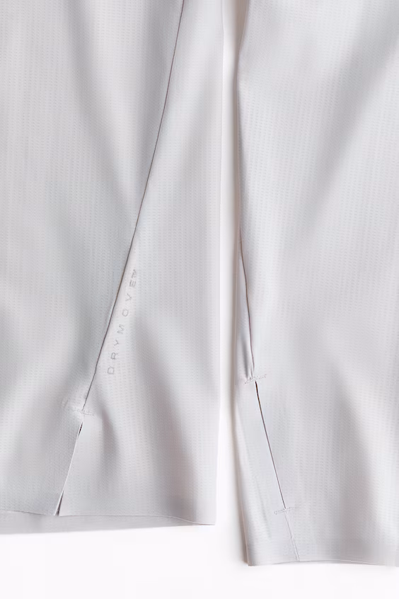 Топ для занятий спортом с технологией drymove™