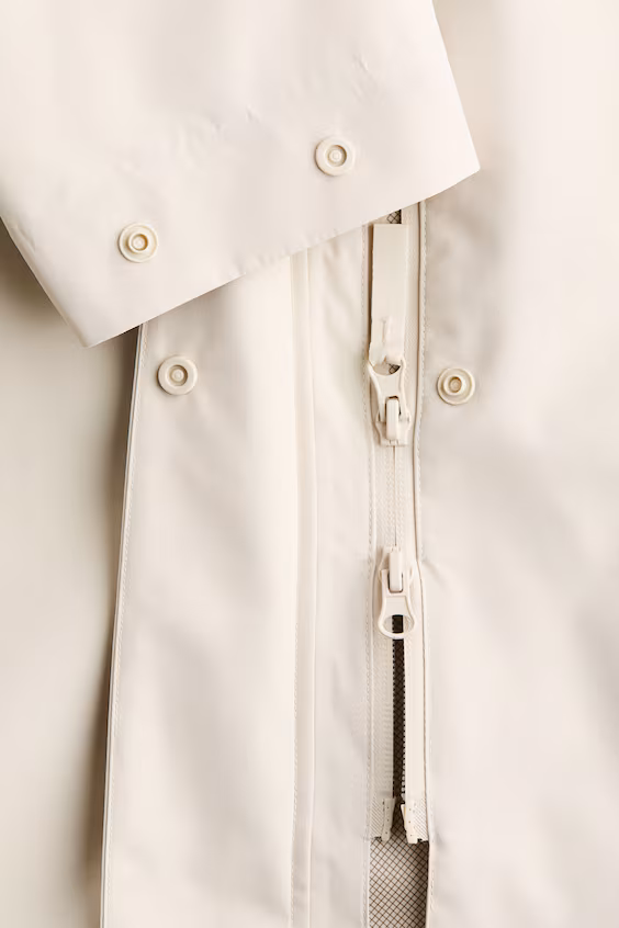 Плащ с технологией stormmove™