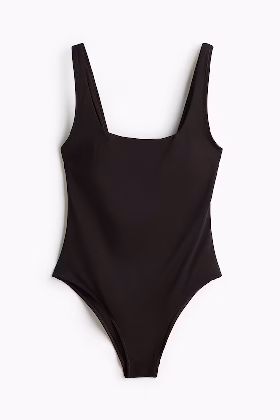 Купальник с уплотненными чашками