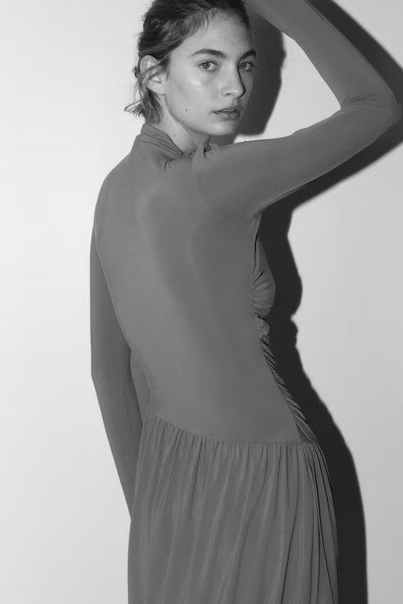 Платье из джерси с драпировкой