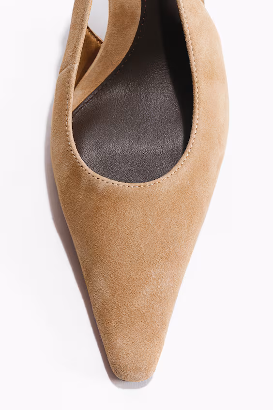 Классические туфли из замши без задника