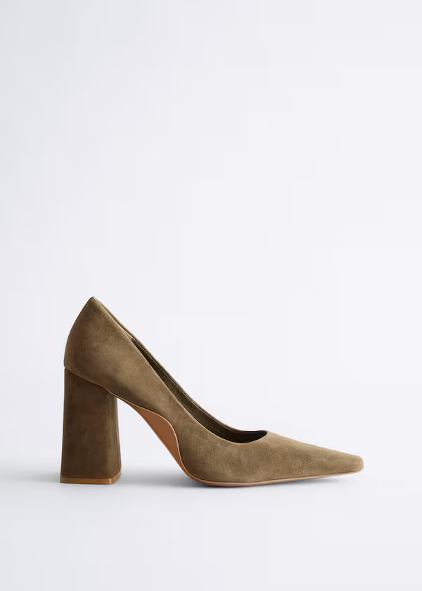 Туфли на танкетке из замши