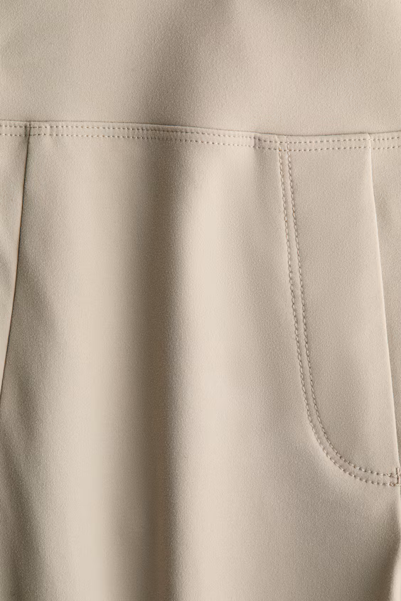 Брюки с расклешенными брючинами из четырехсторонней эластичной ткани h&m