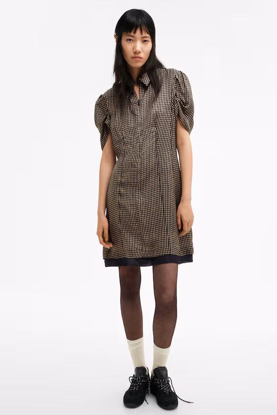 Платье с рукавами пышными