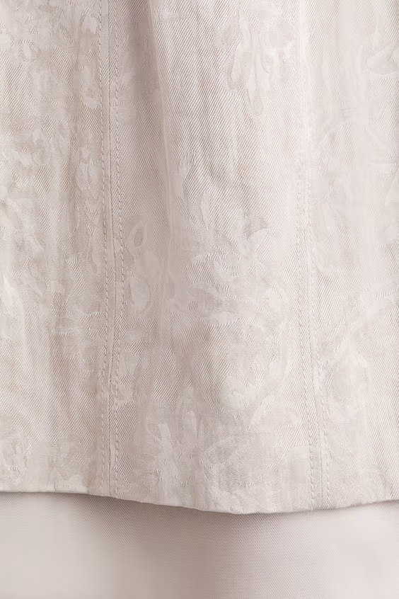 Платье из жаккарда