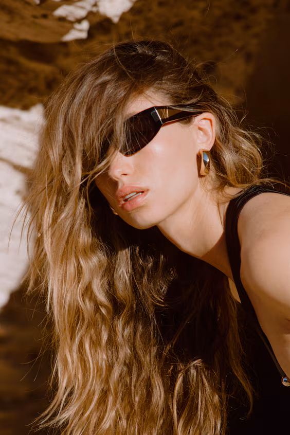 Тонкие солнечные очки кэт-ай фасон