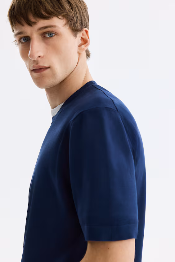 Футболка из мягкого трикотажа slim fit