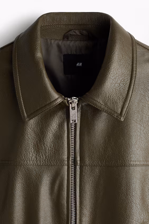 Пальто из покрытой ткани