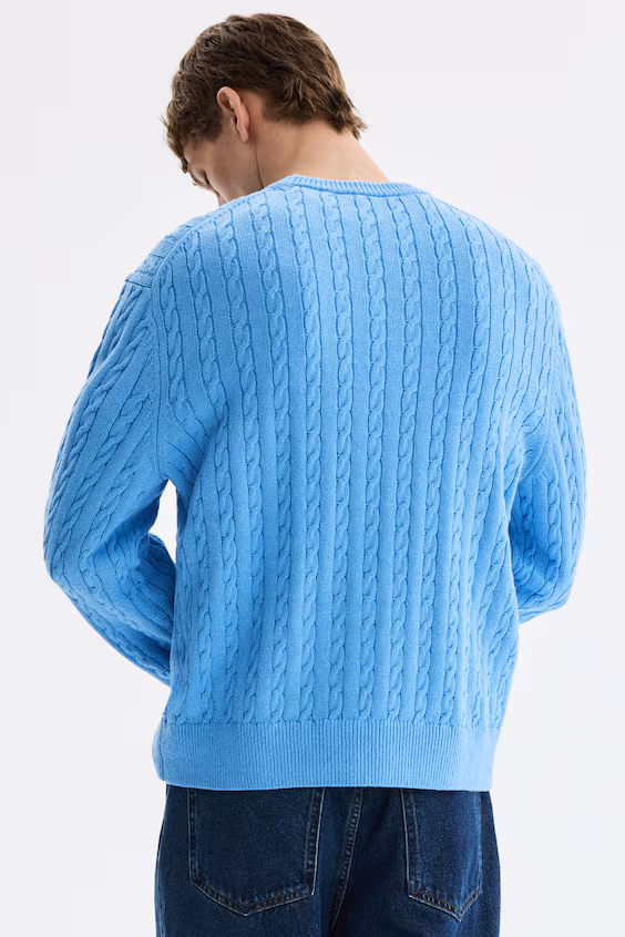 Джемпер из мягкого трикотажа стандартного кроя