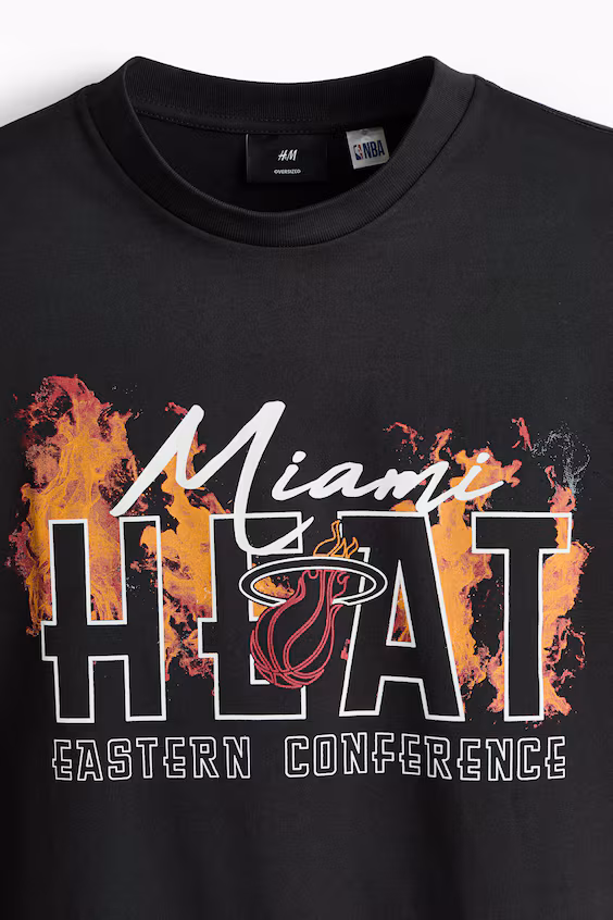 Футболка с принтом oversized fit