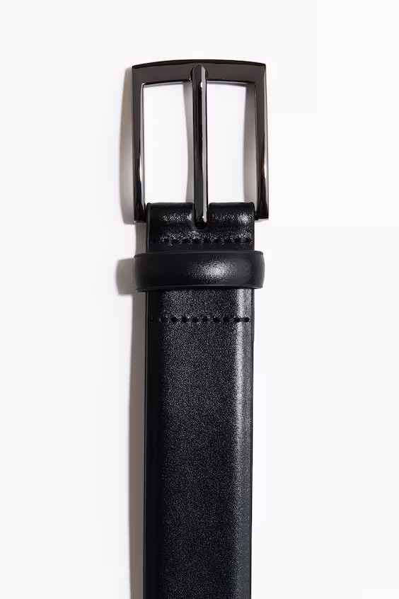 Кожанный пояс с линейной текстурой