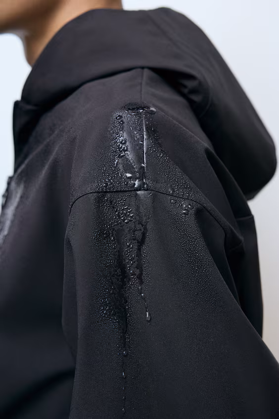 Куртка для спорта с технологией stormmove™