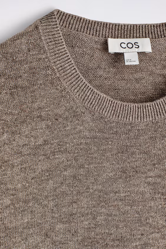 Свитер из льняной пряжи с круглым вырезом