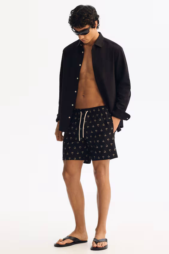 Плавки с волнистым узором