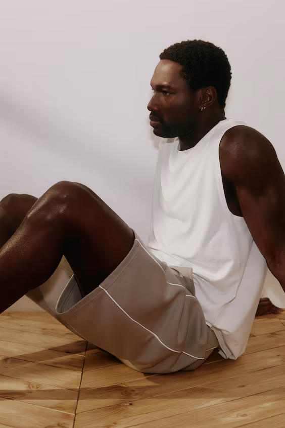 Топ для спорта с технологией drymove™ стандартной посадки