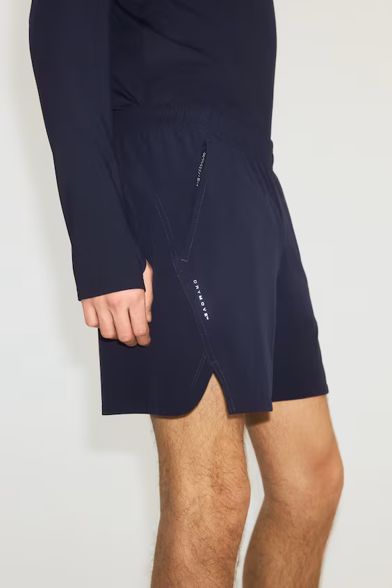 Спортивные шорты с технологией drymove™