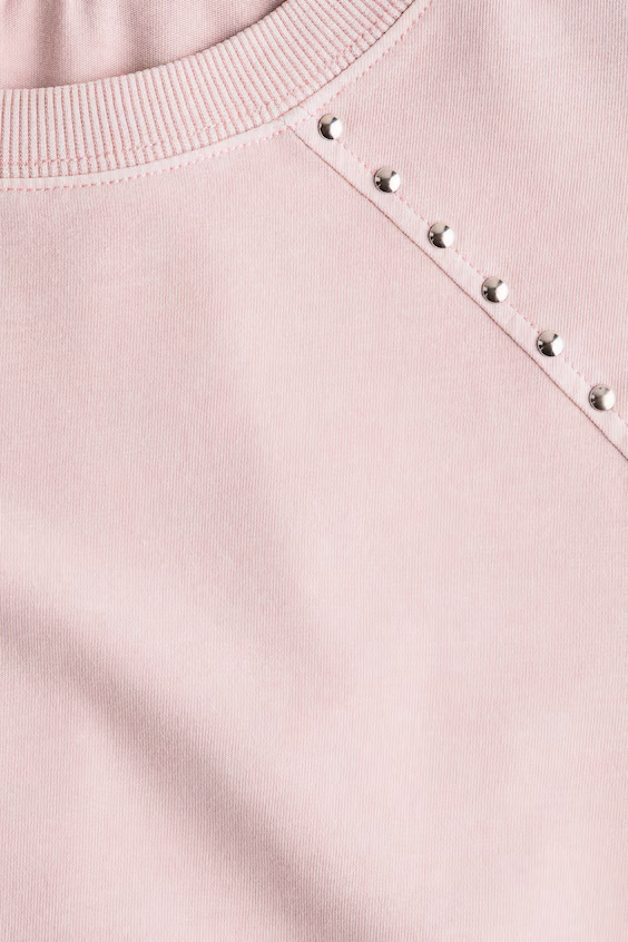 Свитер с заклепками и эффектом выцветания h&m