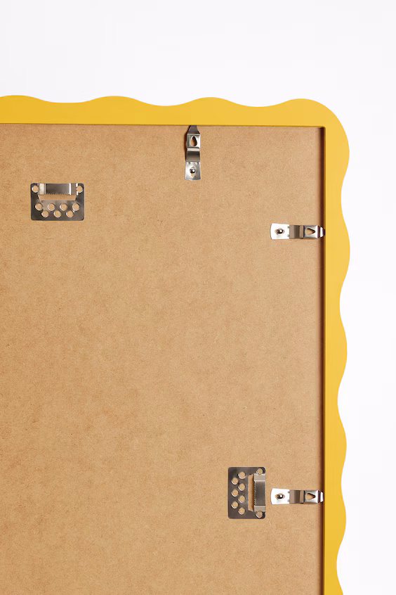 Рельефная деревянная рамка