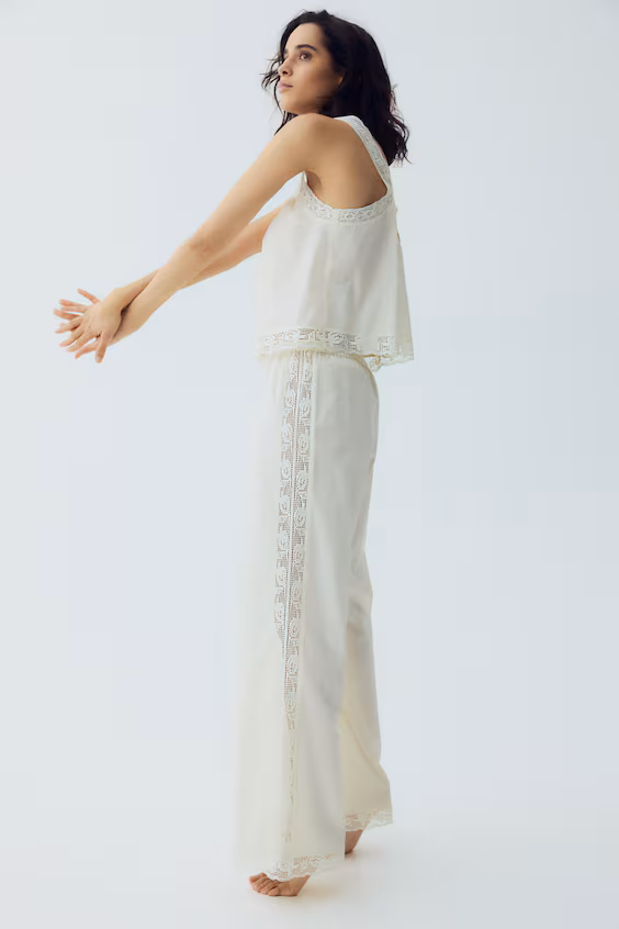 Пижама из хлопка с кружевом