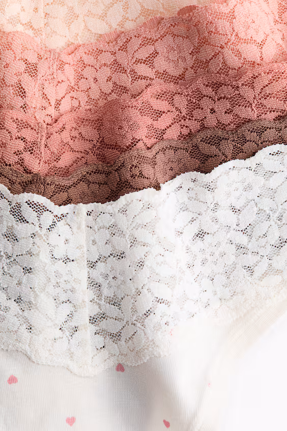 Пачка из 5 трусиков-стринг из кружева