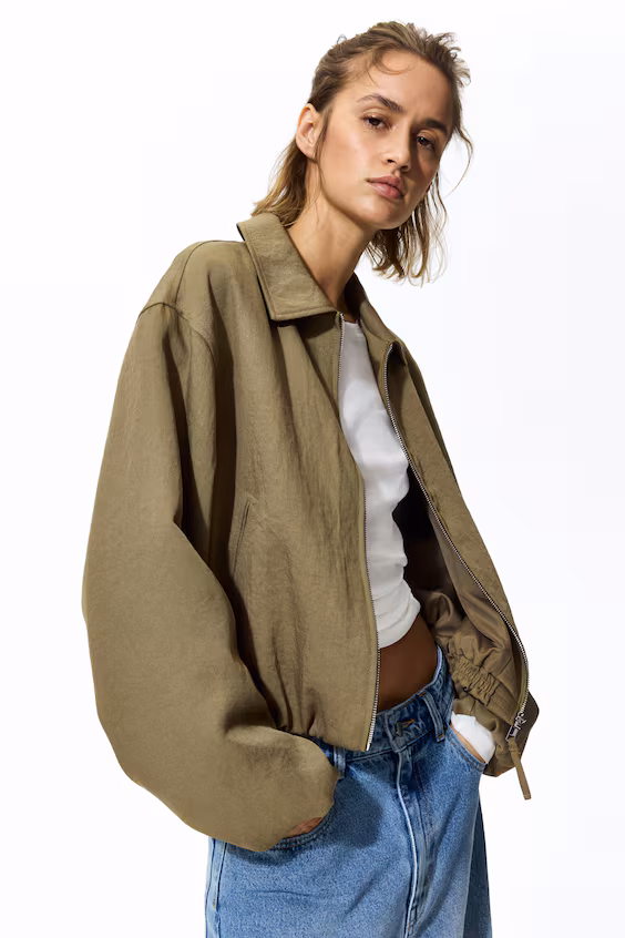 Повседневный пуховик с абалонами большого размера