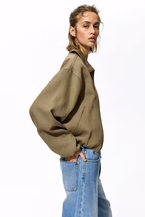 Повседневный пуховик с абалонами большого размера