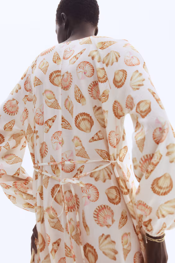 Платье из крепового текстиля с завязками